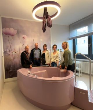 Neue Wanne für den Kreißsaal in Halle (Westf.)