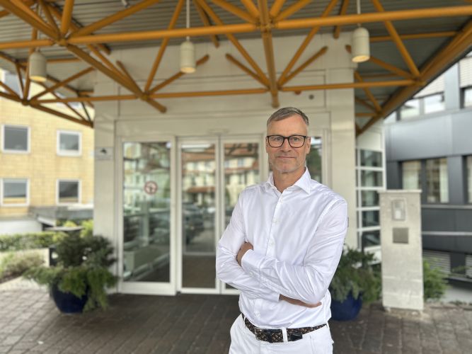 Seit dem 11. August 2025 auch am Standort Halle (Westf.): Orthopäde Ralf Berg vom Orthozentrum Bielefeld.